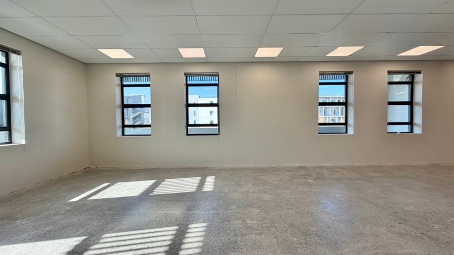 To Let Commercial Property for Rent in Paardevlei Western Cape
